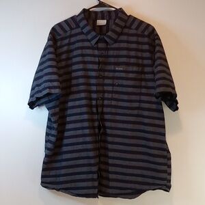 Columbia Short Sleeve Collared Button Up Shirt Men's Size XXL Blue EUC NICE